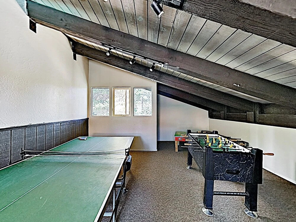 Mt. W/ Sleep Number Beds - Walk To Slopes 2 Bedroom Condo