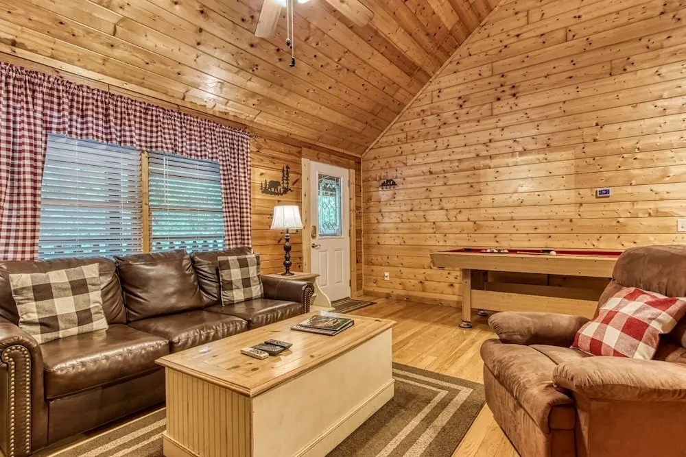 Little Slice of Heaven -1BR 1BA Close to Town and Resort Amenities cabin