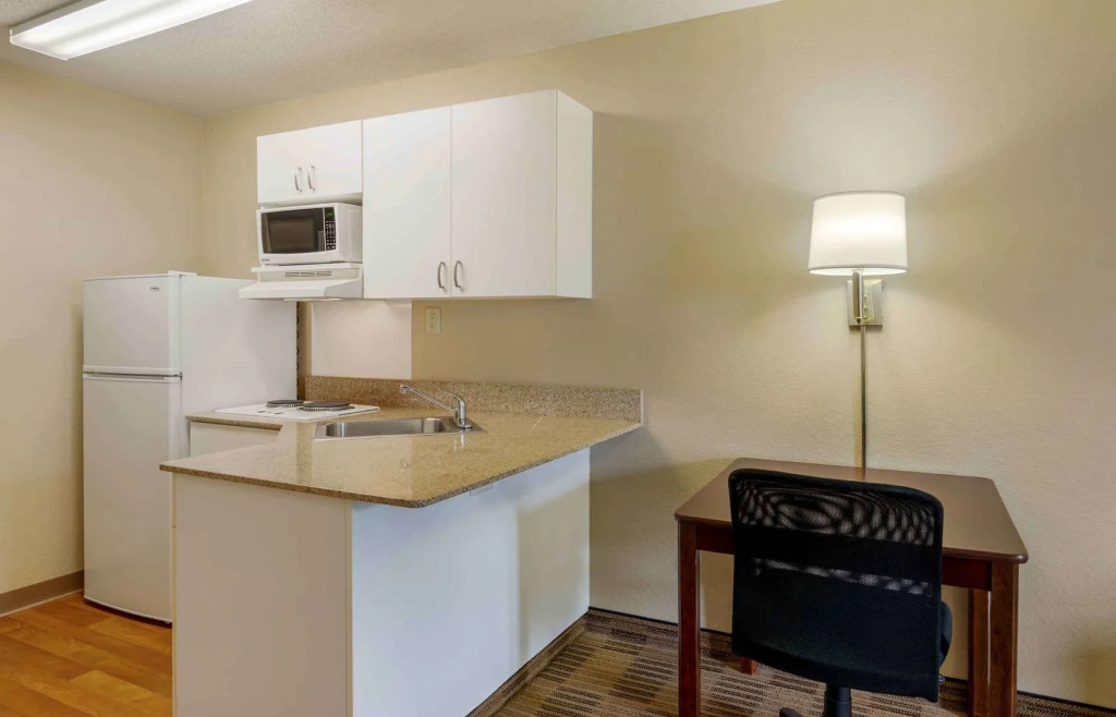 Extended Stay America Select Suites - Atlanta - Alpharetta - Rock Mill Rd