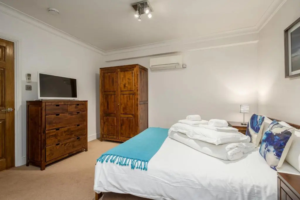Apartment 5, 48 Bishopsgate by City Living London