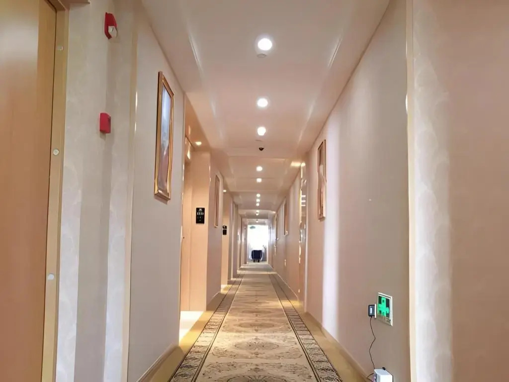 Vienna Hotel Shanghai Hongmei South Road