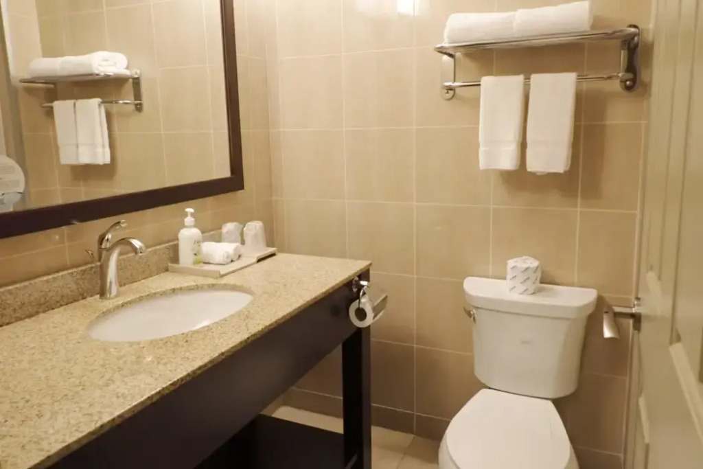 Days Inn & Suites by Wyndham Fort Saskatchewan