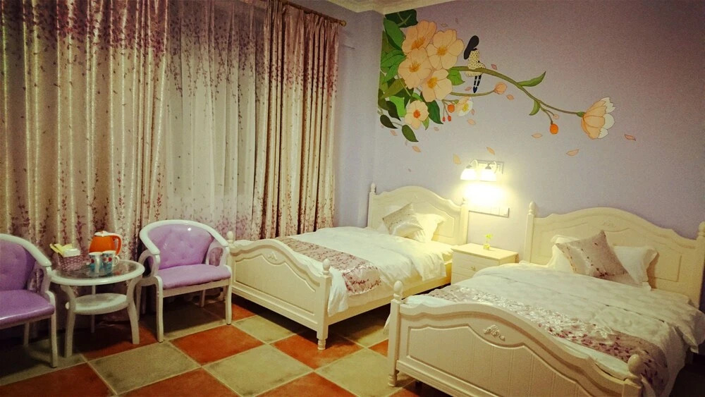 Firefly Inn Mount Danxia