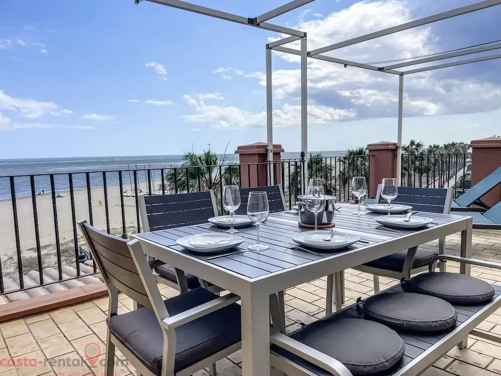 Luxury Front Line Apartment in Isla Canela Beach