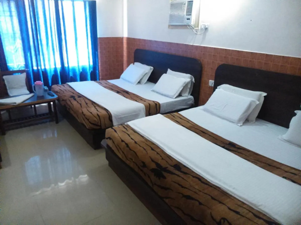 Hotel Today, Katra