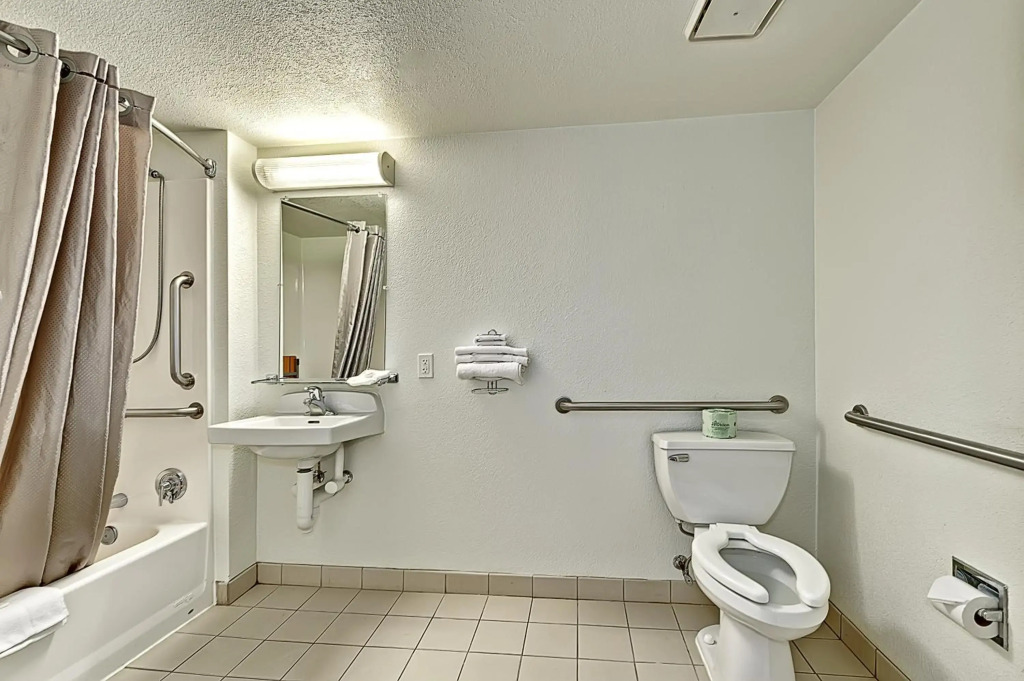 Motel 6-Glenview, IL - Chicago North