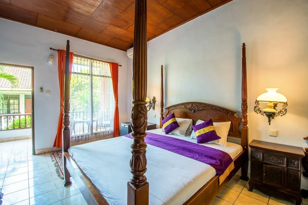 Urbanview Hotel Ananda Beach Sanur