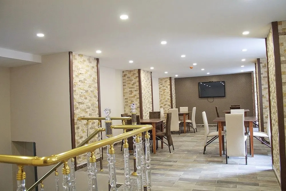 Hotel Green Valley Savsat