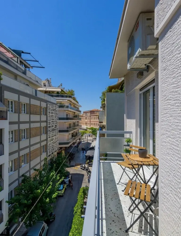 Lush 2bed apt. at the Acropolis