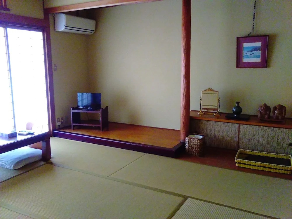Sarasaya Ryokan
