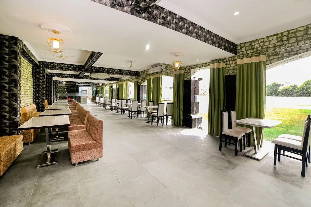 OYO 41923 Prema Kunj Resort