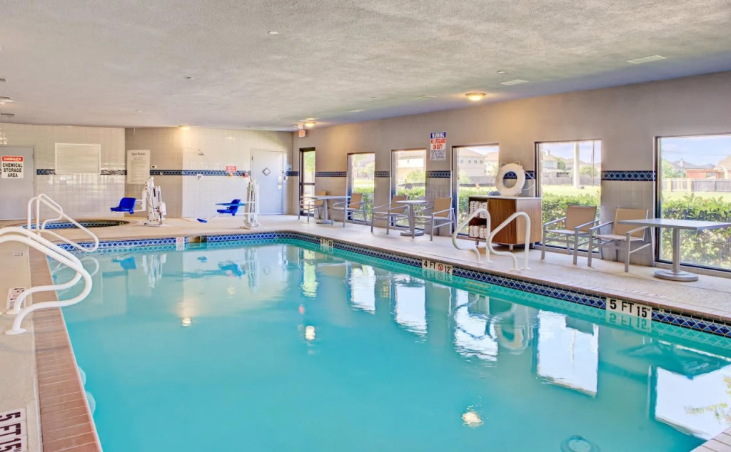 Holiday Inn Express Hotel & Suites Austin NE-Hutto by IHG