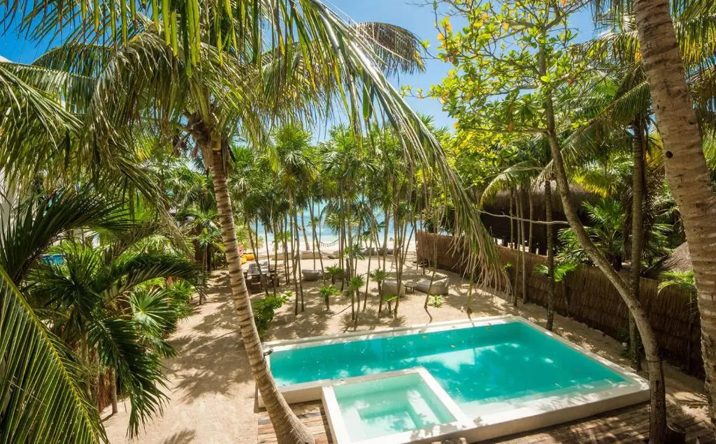 Privada Soliman Bay villa pets welcome