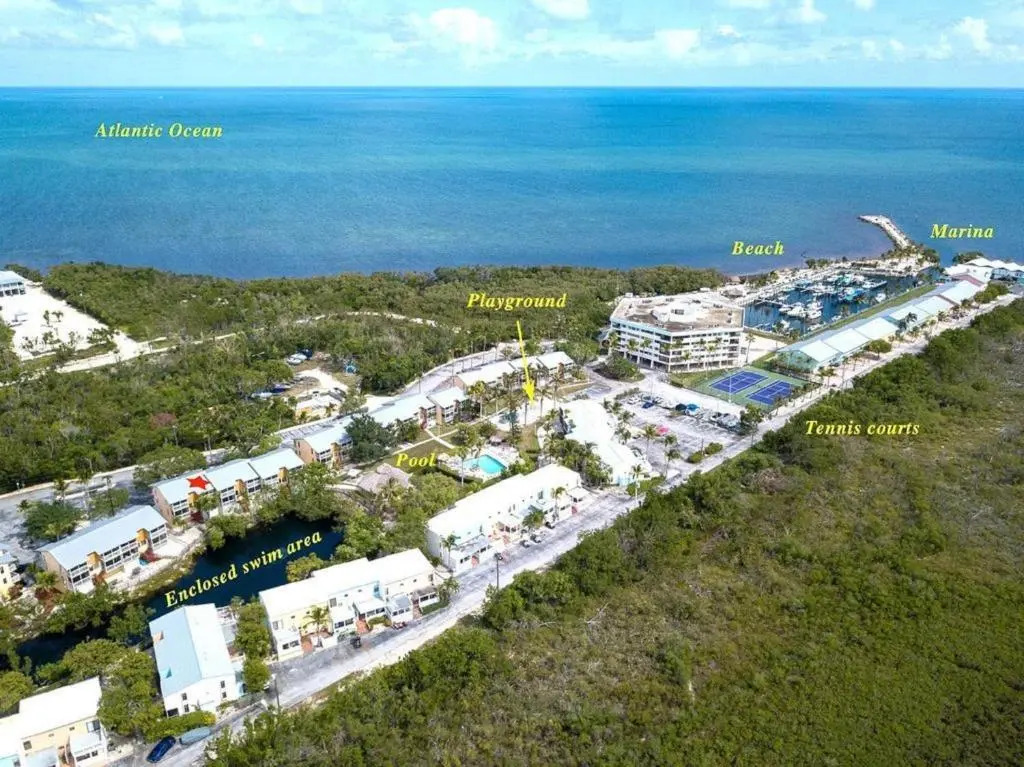 TOWER 2 MASTER SUITEs, 2 KINGS BEDS, MARINA
