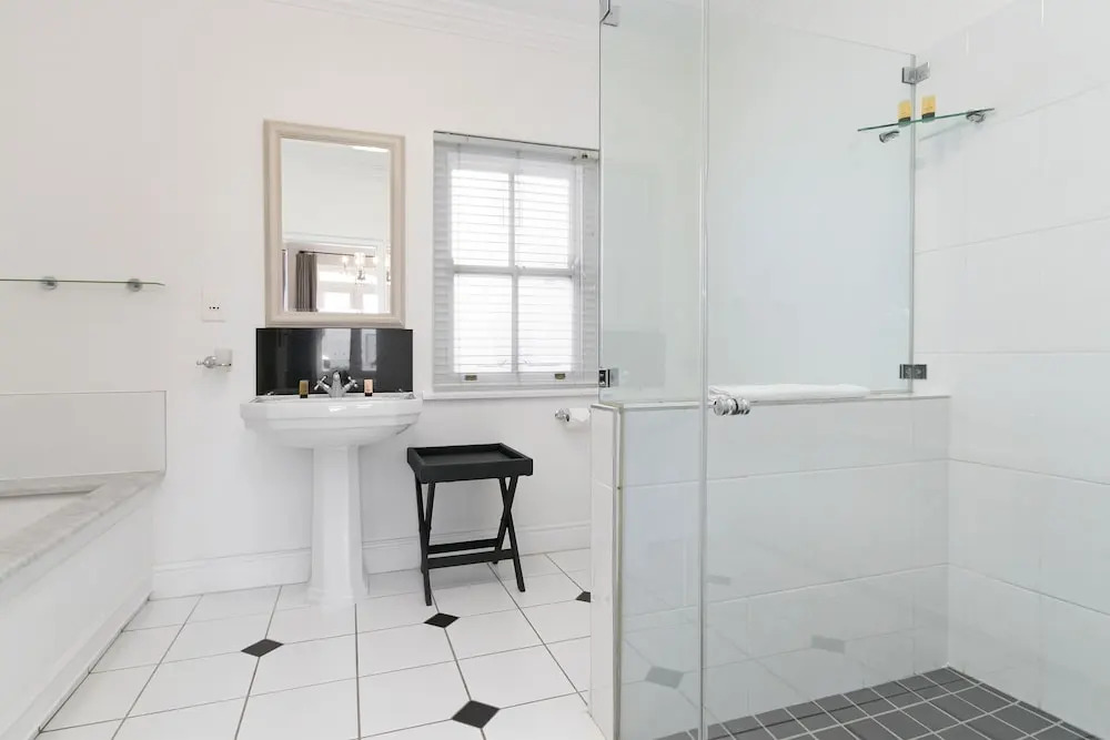 Winelands Golf Lodges 18