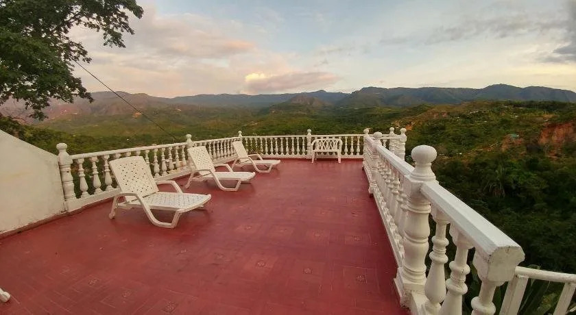 Hotel Quinta Casa Blanca