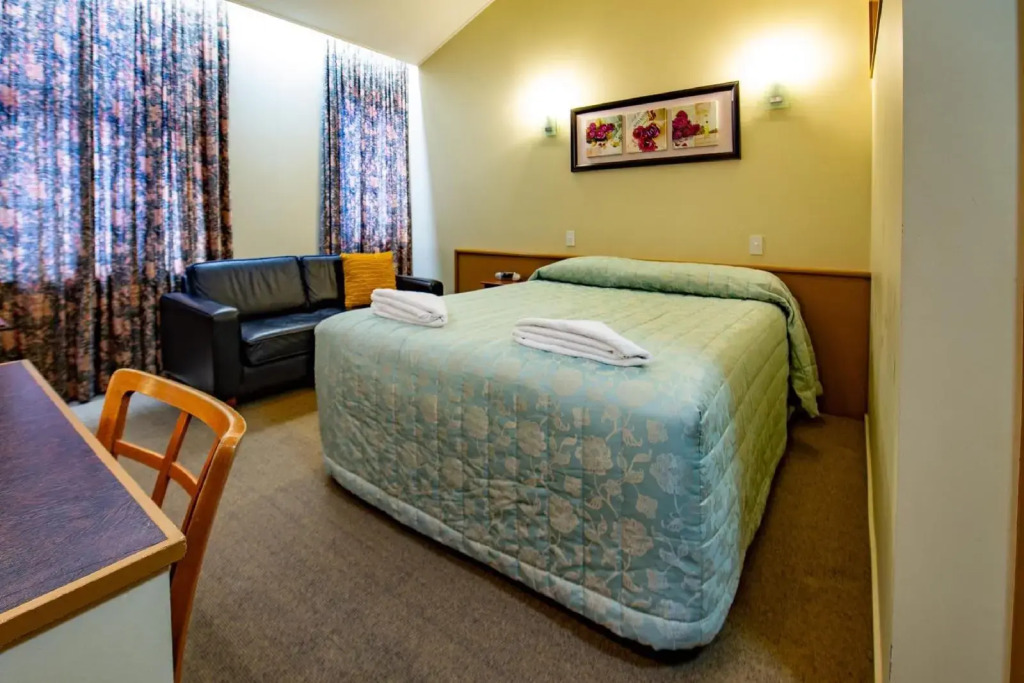 Victoria Railway Hotel