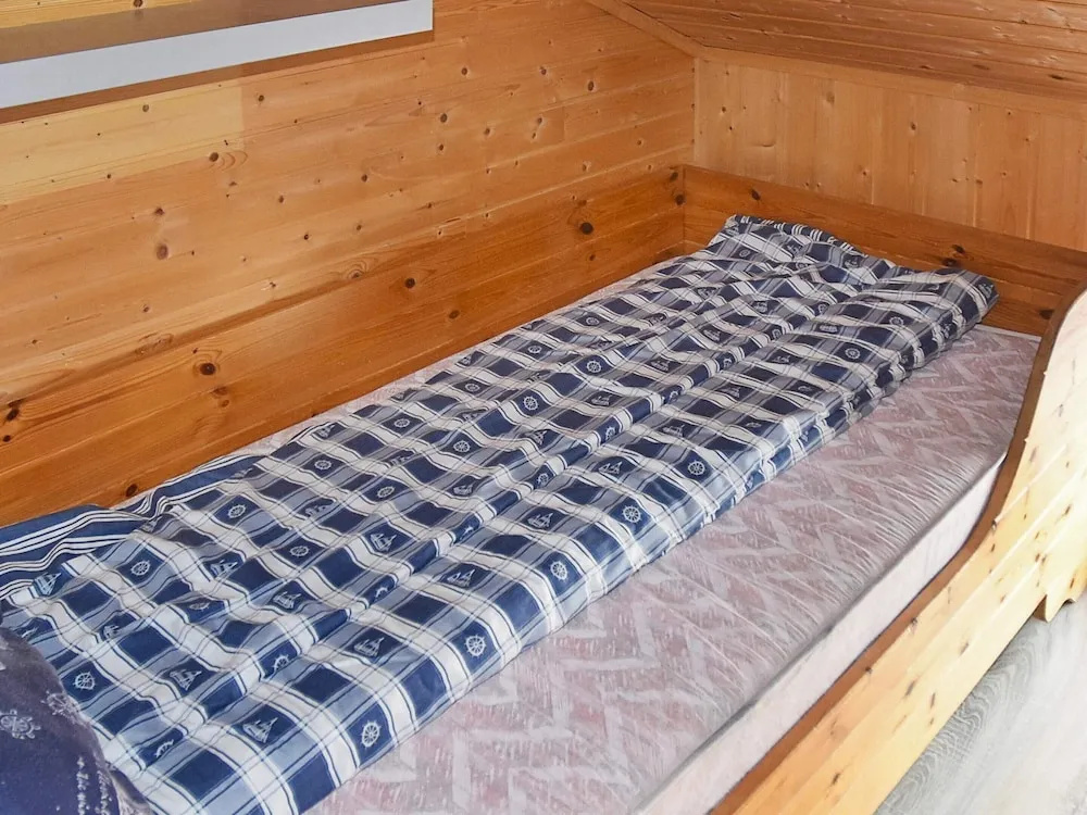 6 person holiday home in Oksvoll