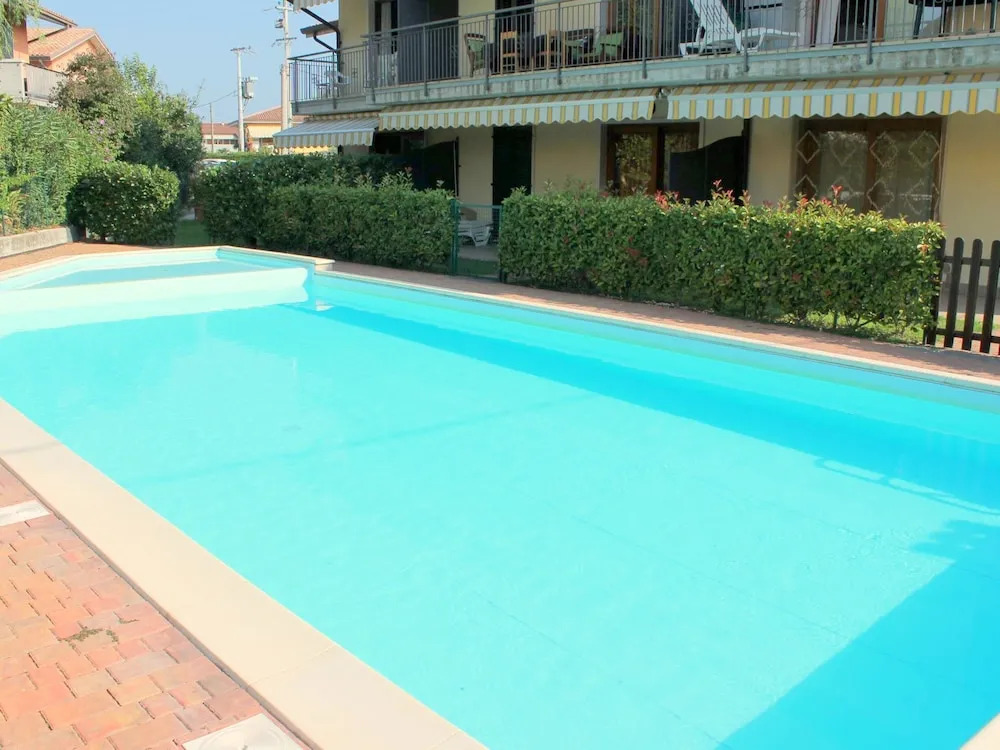 Balletic Holiday Home in Lazise With Swimming Pool