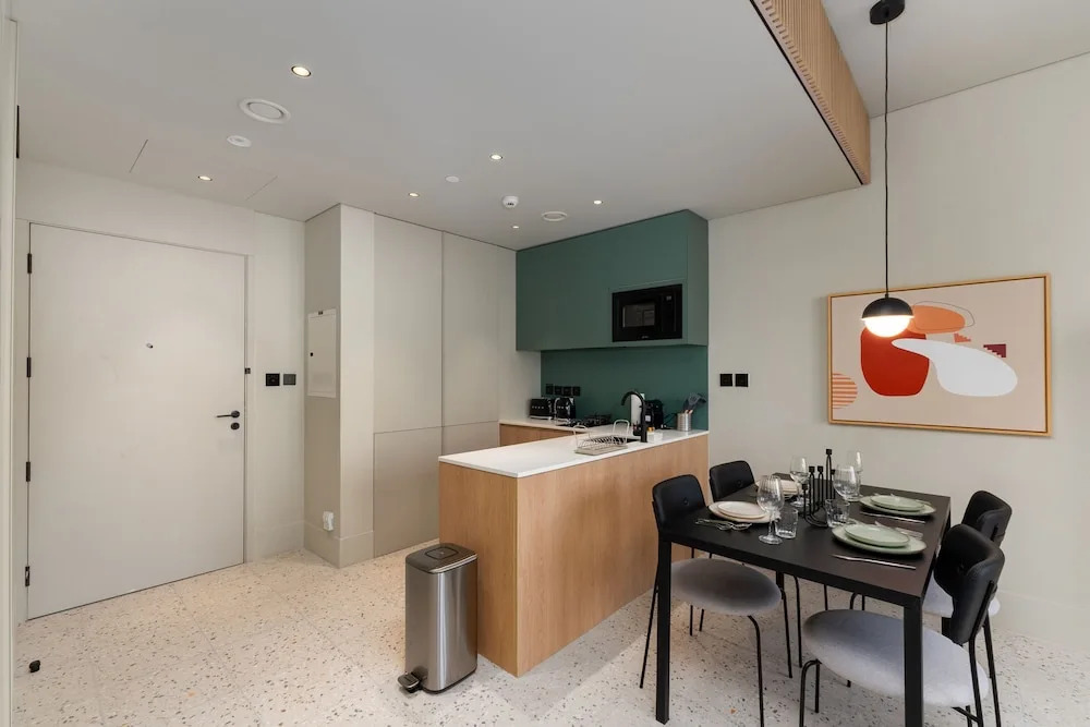 Modern Comfort 1BR w Burj Khalifa View