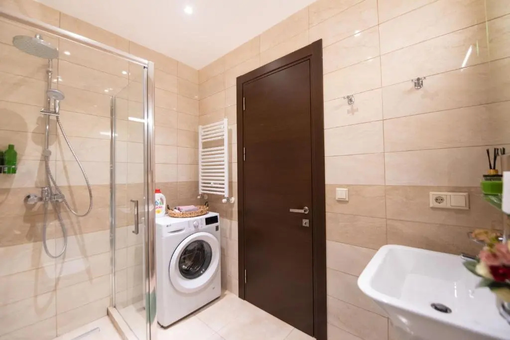 GG home - cozy 1 bedroom apartment on Kazbegi avenue 15