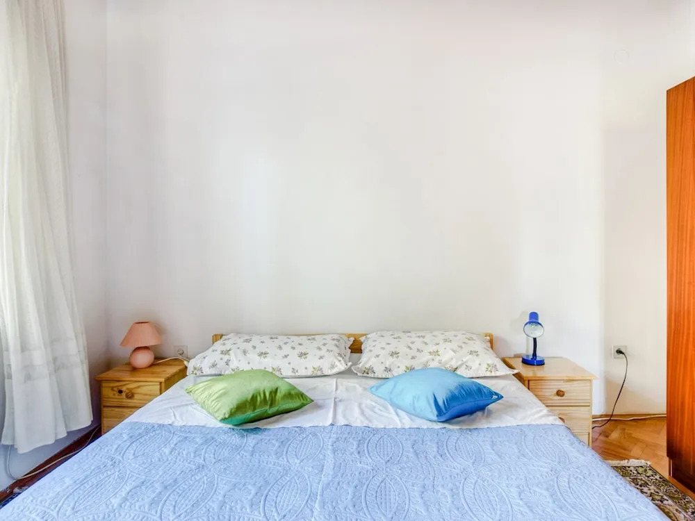 Apartment in Brodarica near Beach