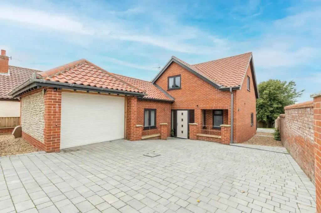 Crimond House - Norfolk Holiday Properties