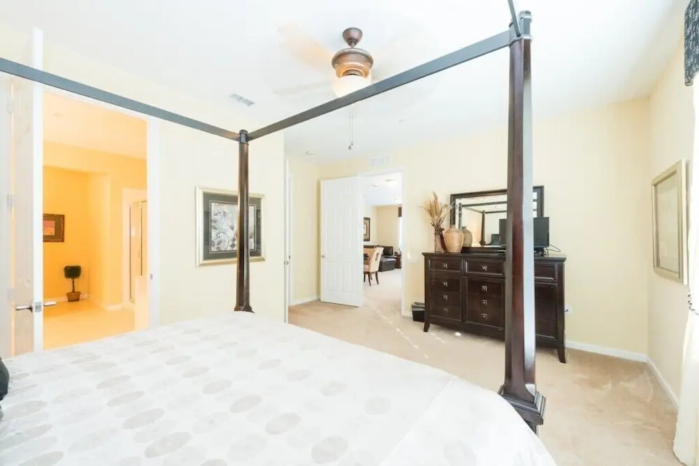 3 Bed 2 Bath Premium Lakeview L 1002 3 Bedroom Condo