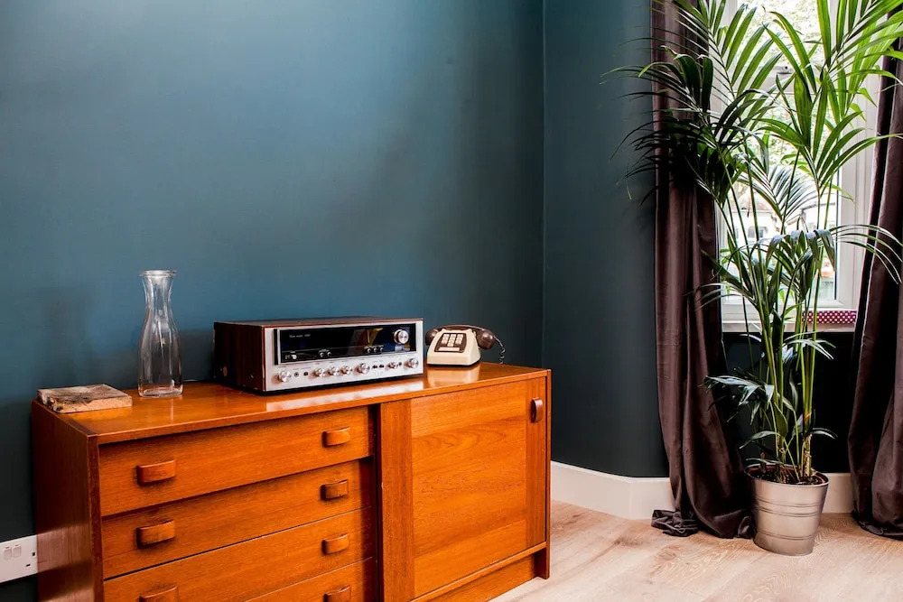 Stunning 4 Bed East London Apartment Sleeps 10