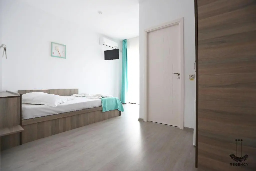 Regency Villa