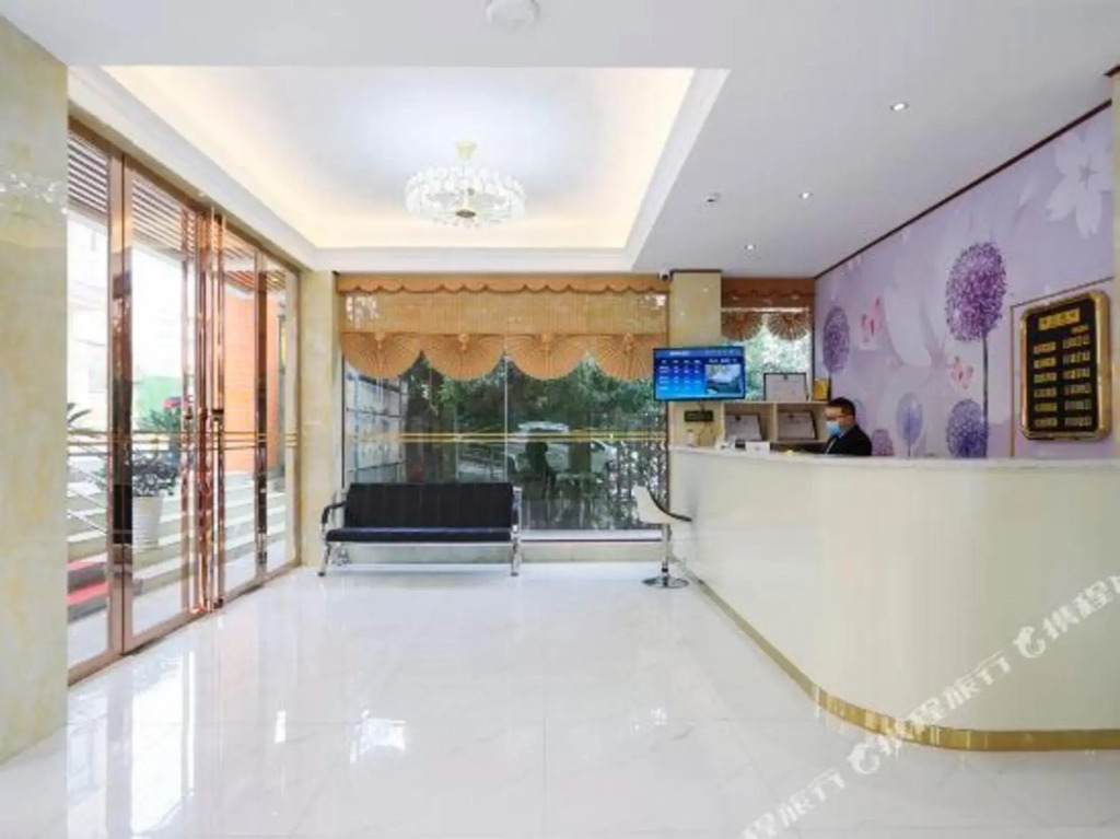 Wuhan Good Time Hotel (Tianhe Airport Hengdian Subway Station)