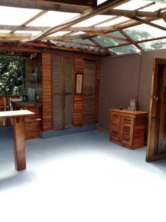 1 Bedroom G-Land Burnt Toast Surfcamp