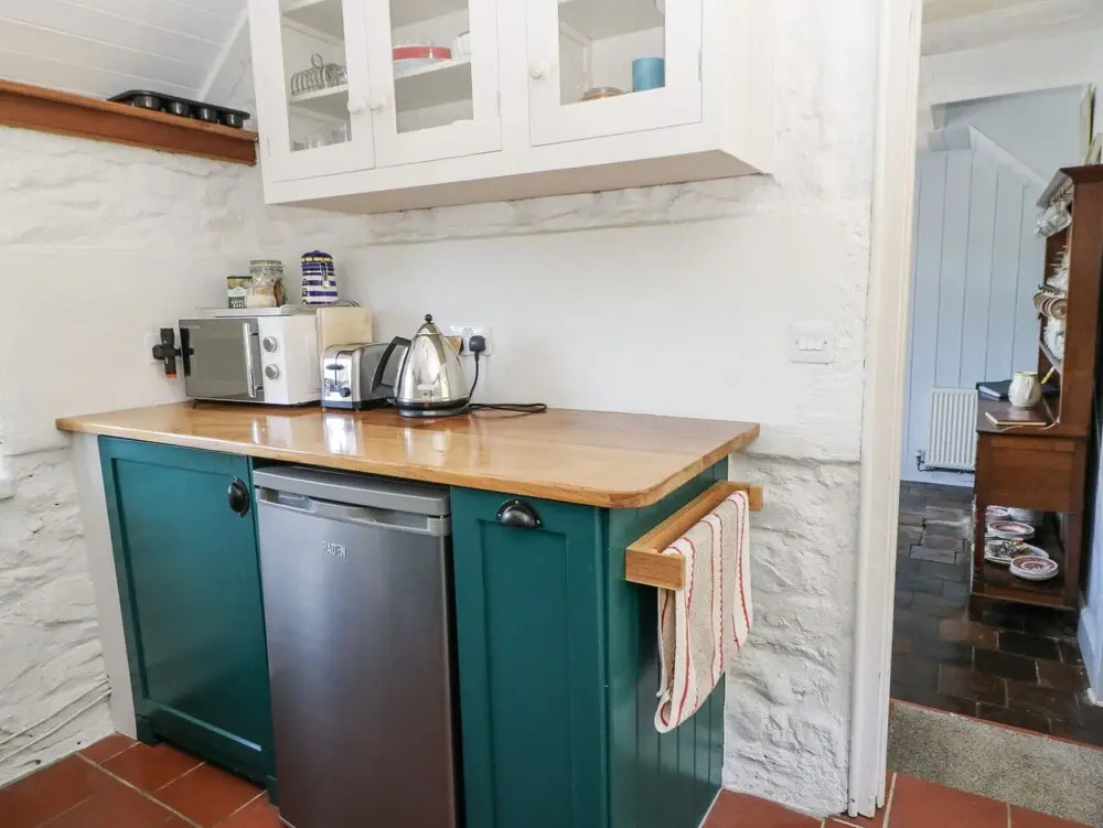 Dolwylan Cottage