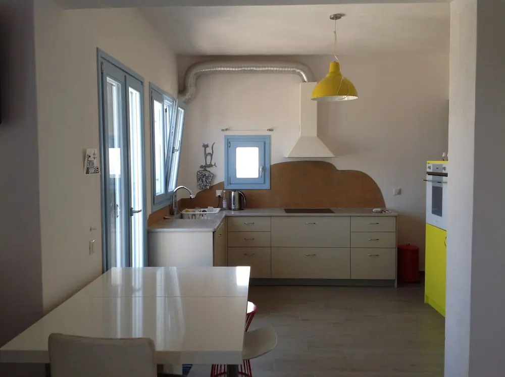 Kastraki Dream near the beach