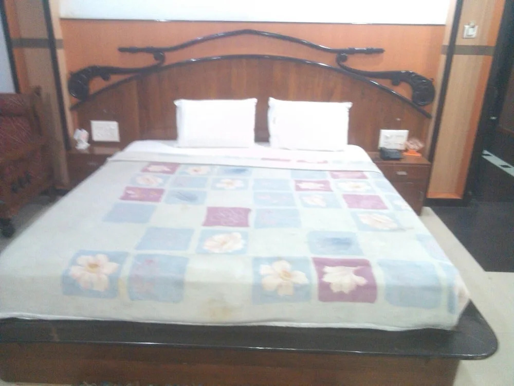 Hotel Rahul