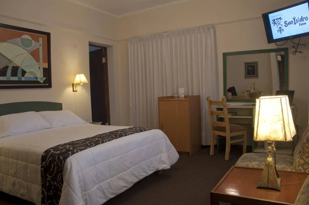 Hotel San Isidro Inn