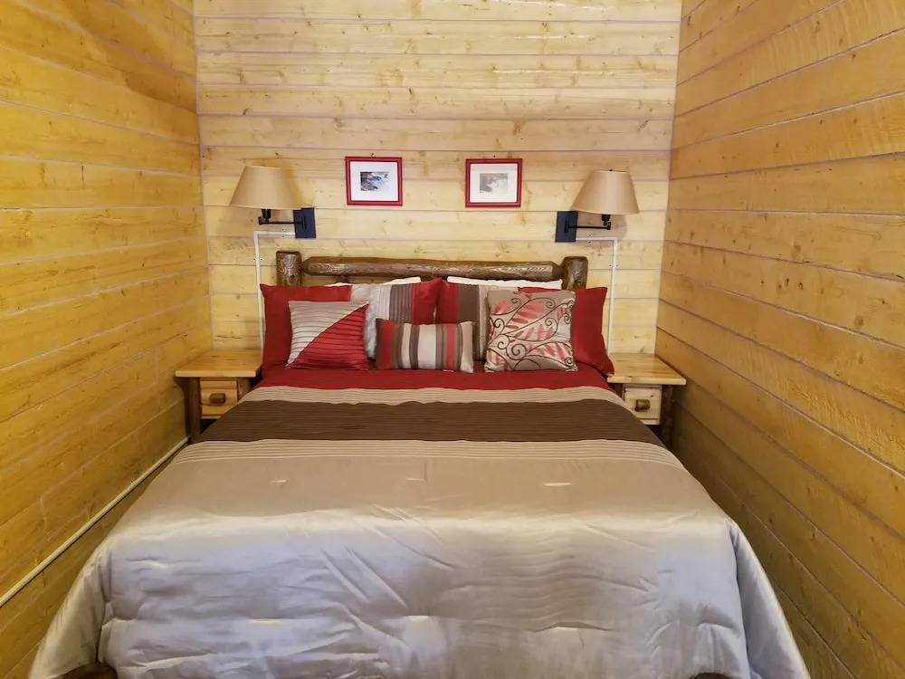 Denali Tri-Valley Cabins