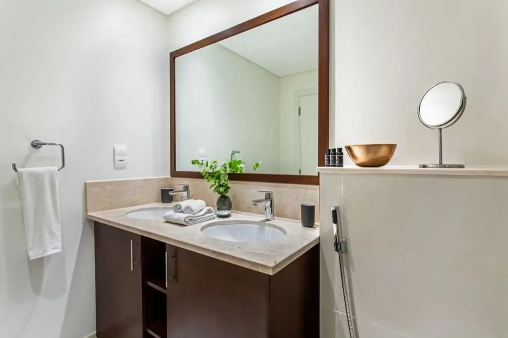 Family Home Nearby Burjkhalifa With lux Furnishing