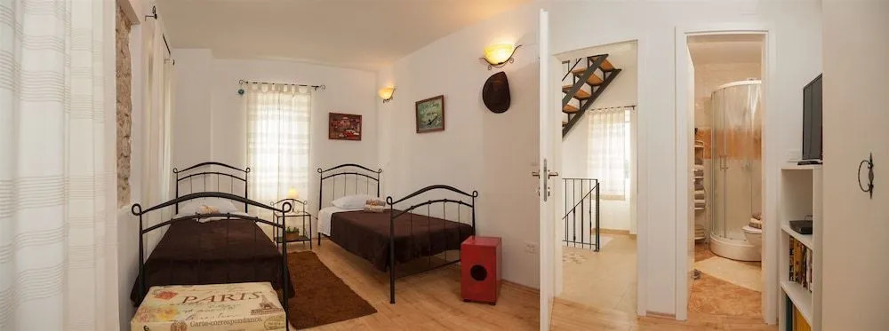Villa Romantic