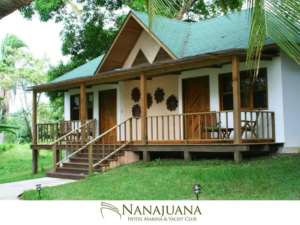 Nana Juana Hotel & Marina