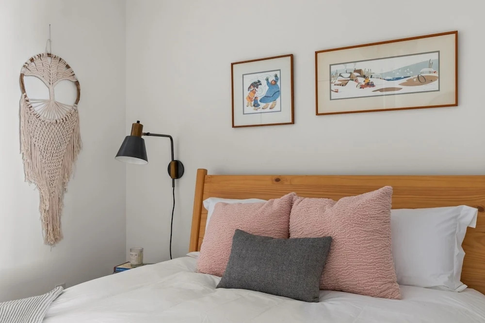 22 Village Run 3 Bedroom Condo by RedAwning