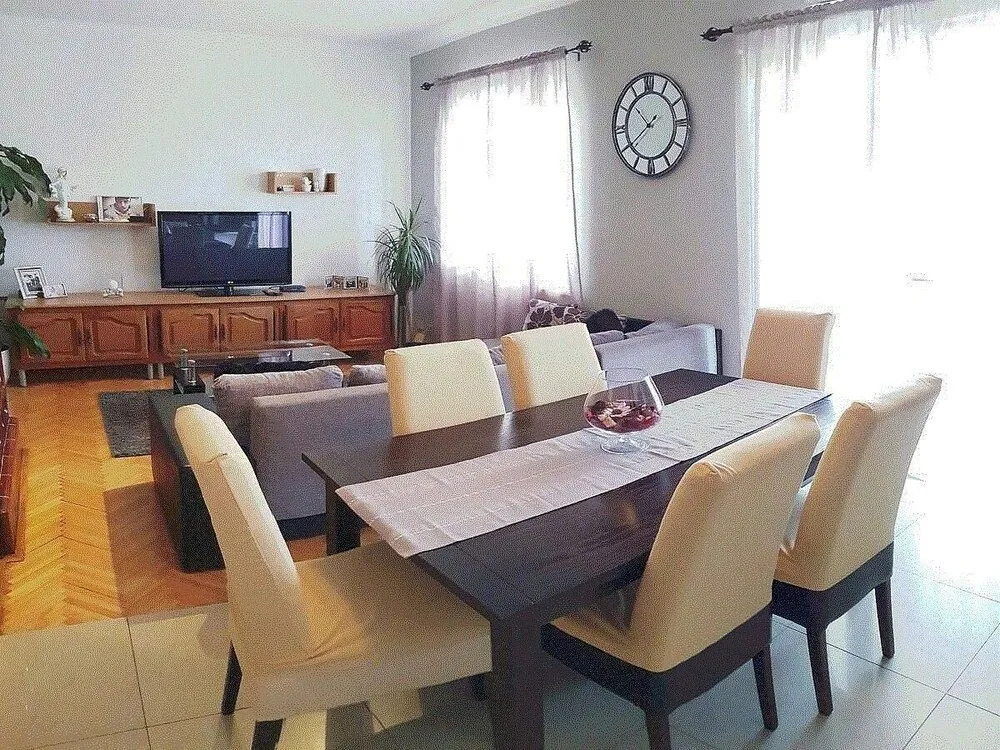 Spacious Apartment Neda