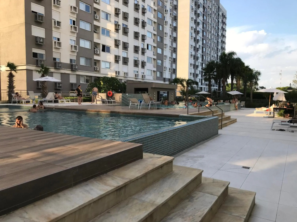 Apartamento p/ 8 com garagem churasqueira e piscina
