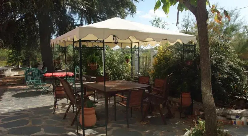 Hospedería El Cedro