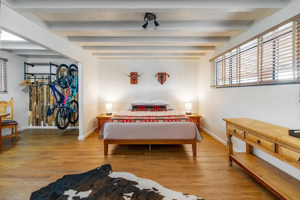 Pecos Trail Inn
