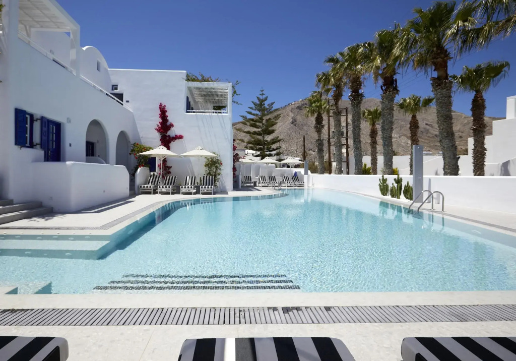Kouros Village Hotel
