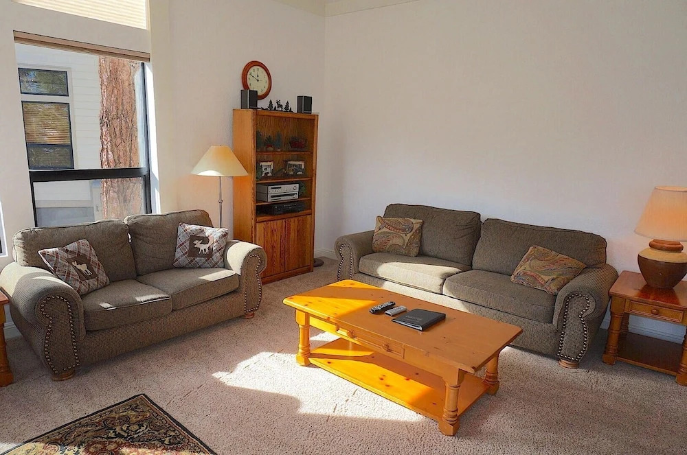 521 2 Bedroom Home