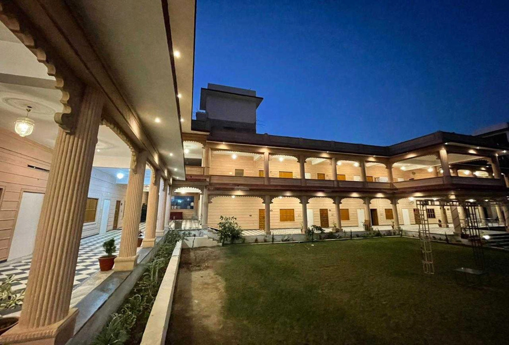 Jai Niwas Palace