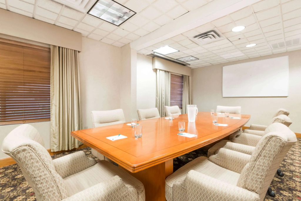 Wingate by Wyndham - DFW North