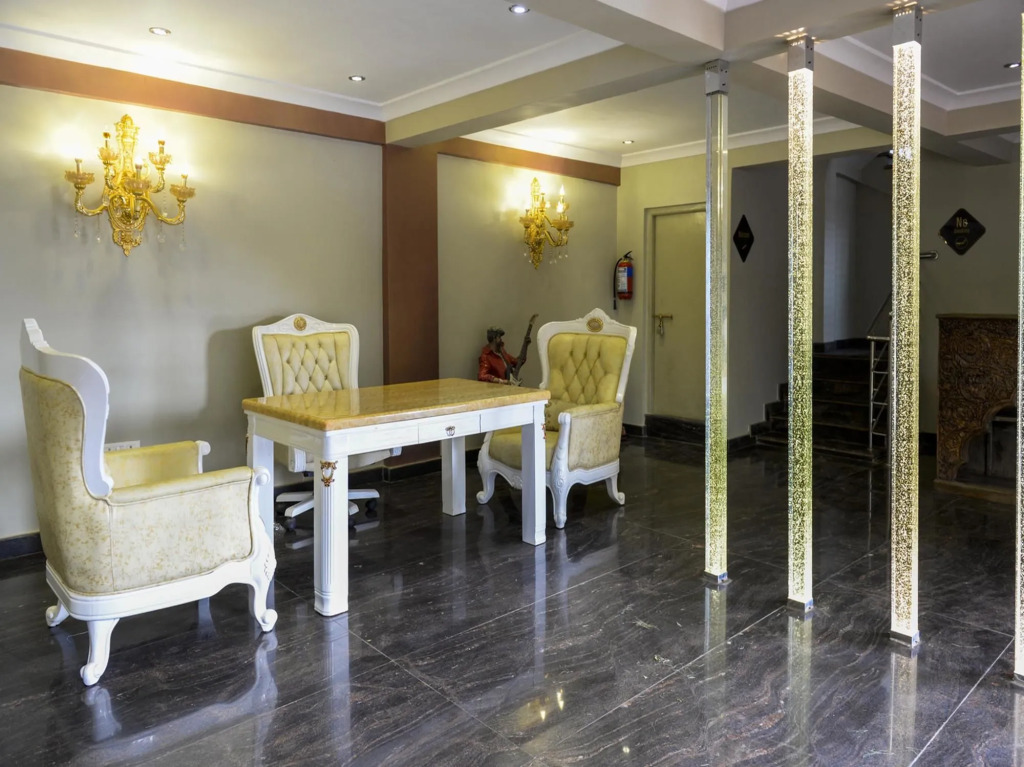 Stone Wood Riverfront Resort, Siolim